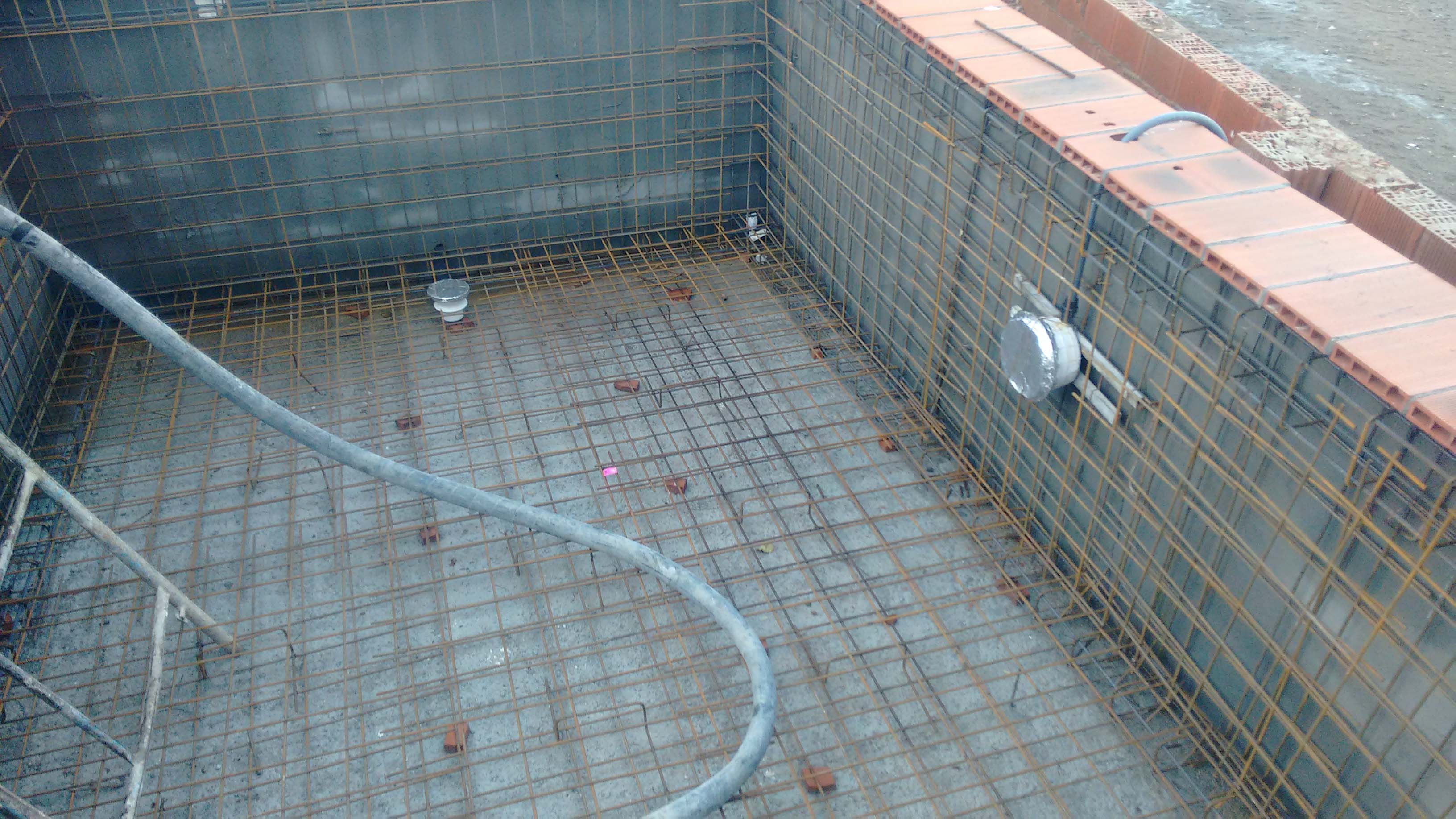 Gunitado (piscina en Villalba)